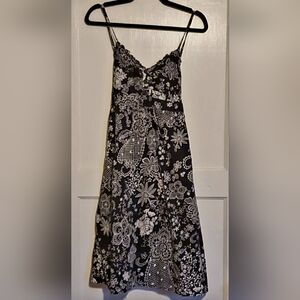 Women's No Boundaries Black/White Floral Dress 11/13 Large